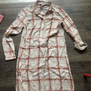 Old Navy NWT button up dress